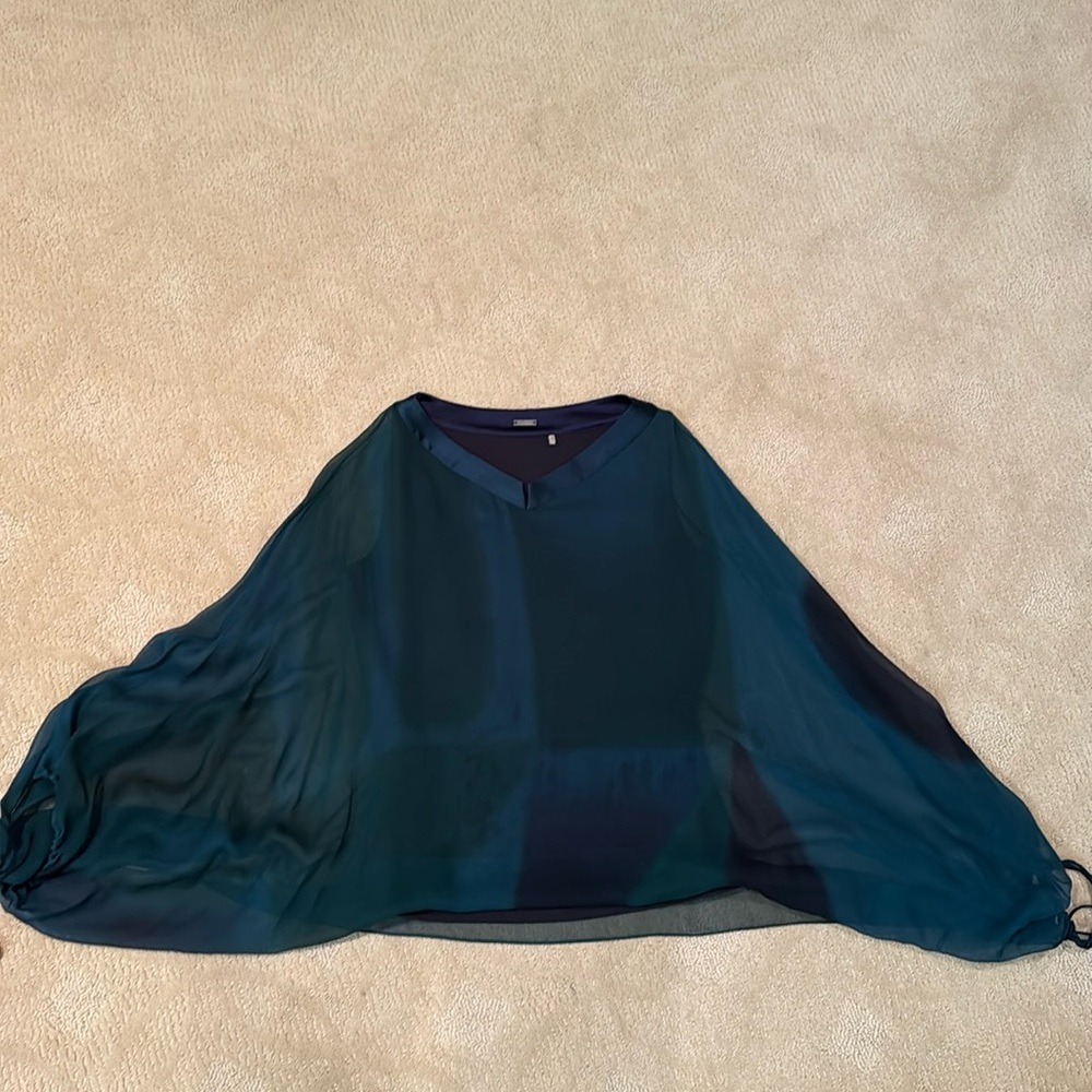 Elie Tahari blouse